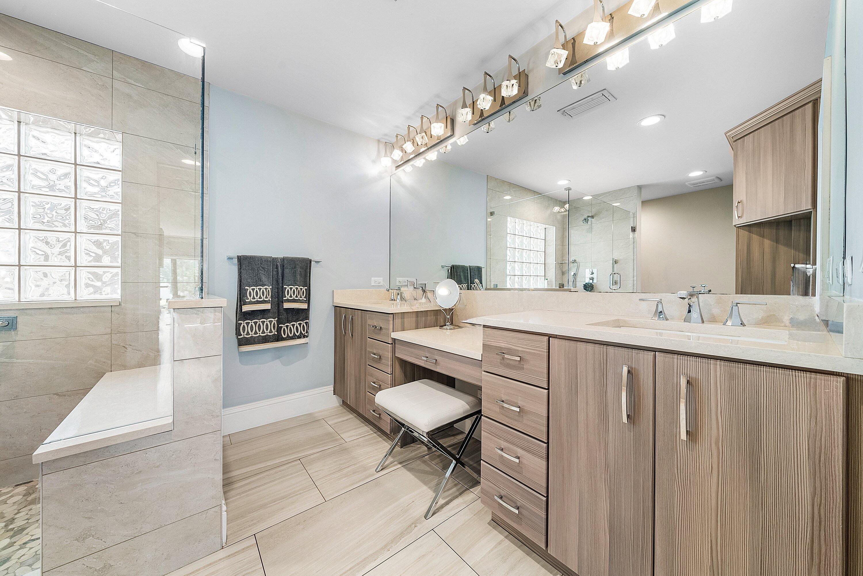 CAMBRIDGE I & II AT HUNTERS RUN CONDO - Residential