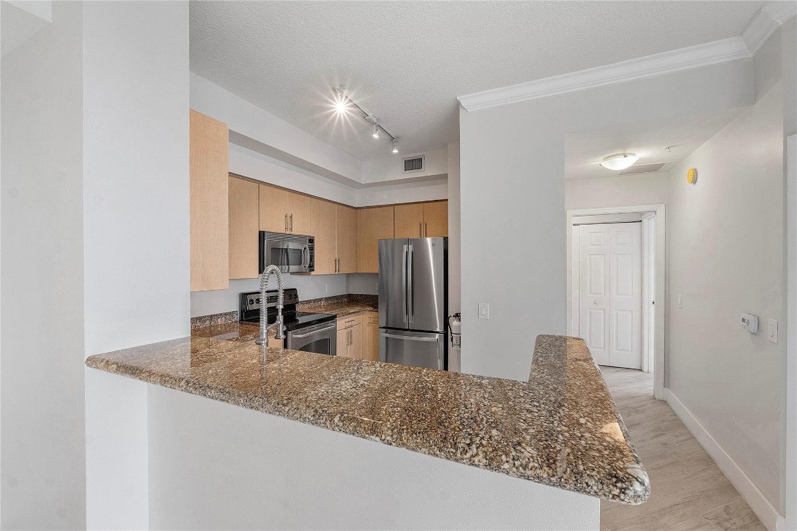 Lauderdale One - Residential