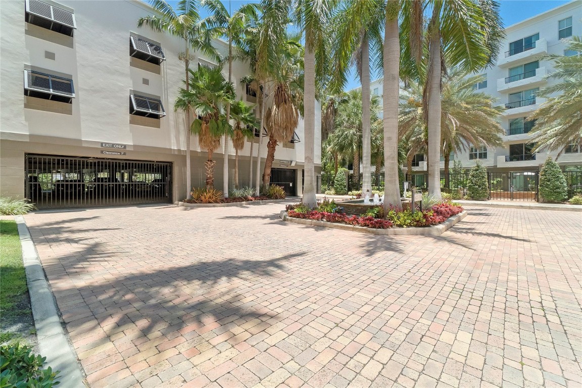 Lauderdale One - Residential