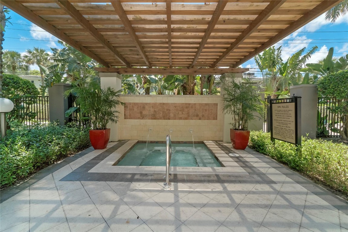 Lauderdale One - Residential