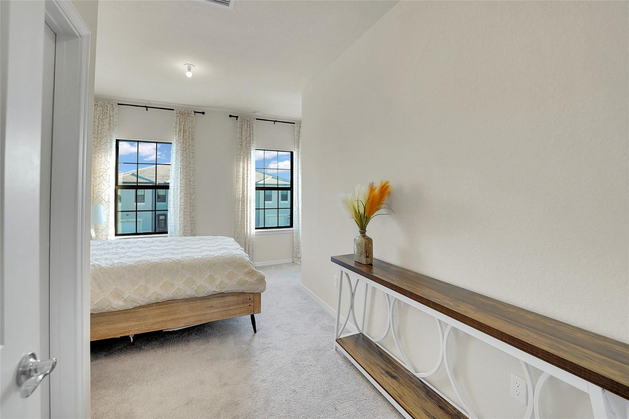 OAK TREE - Residential