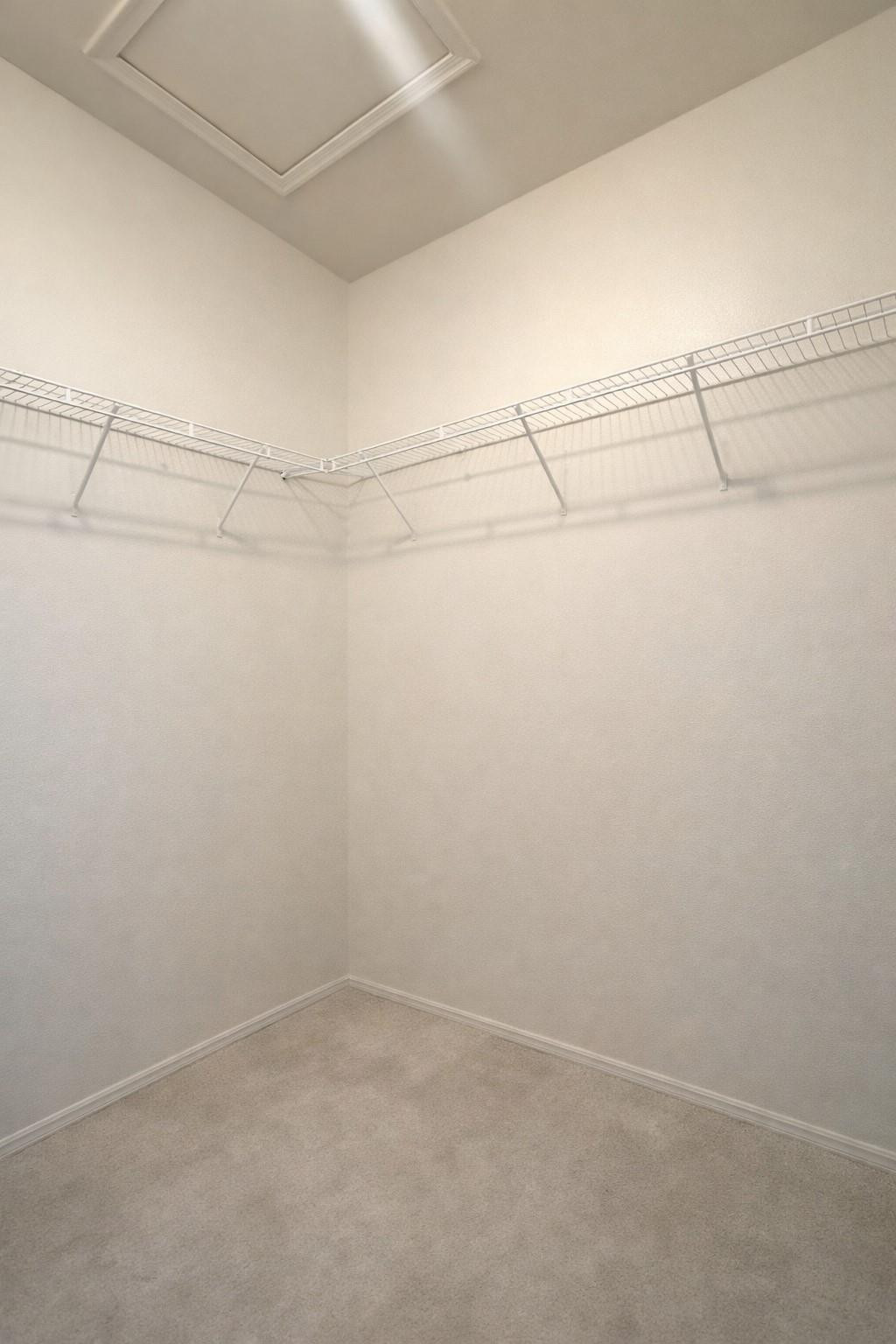 OAK TREE - Residential