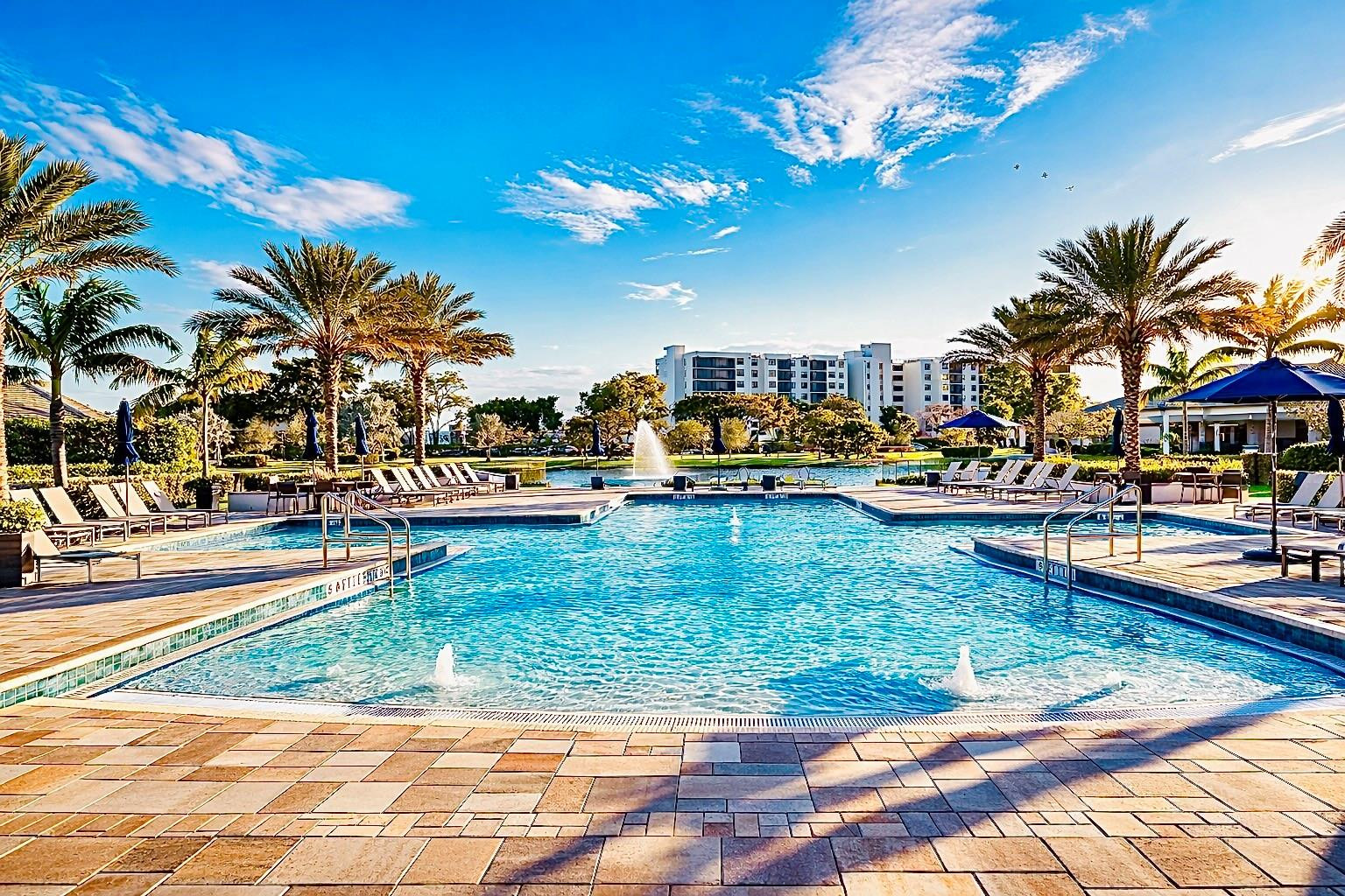 OAK TREE - Residential