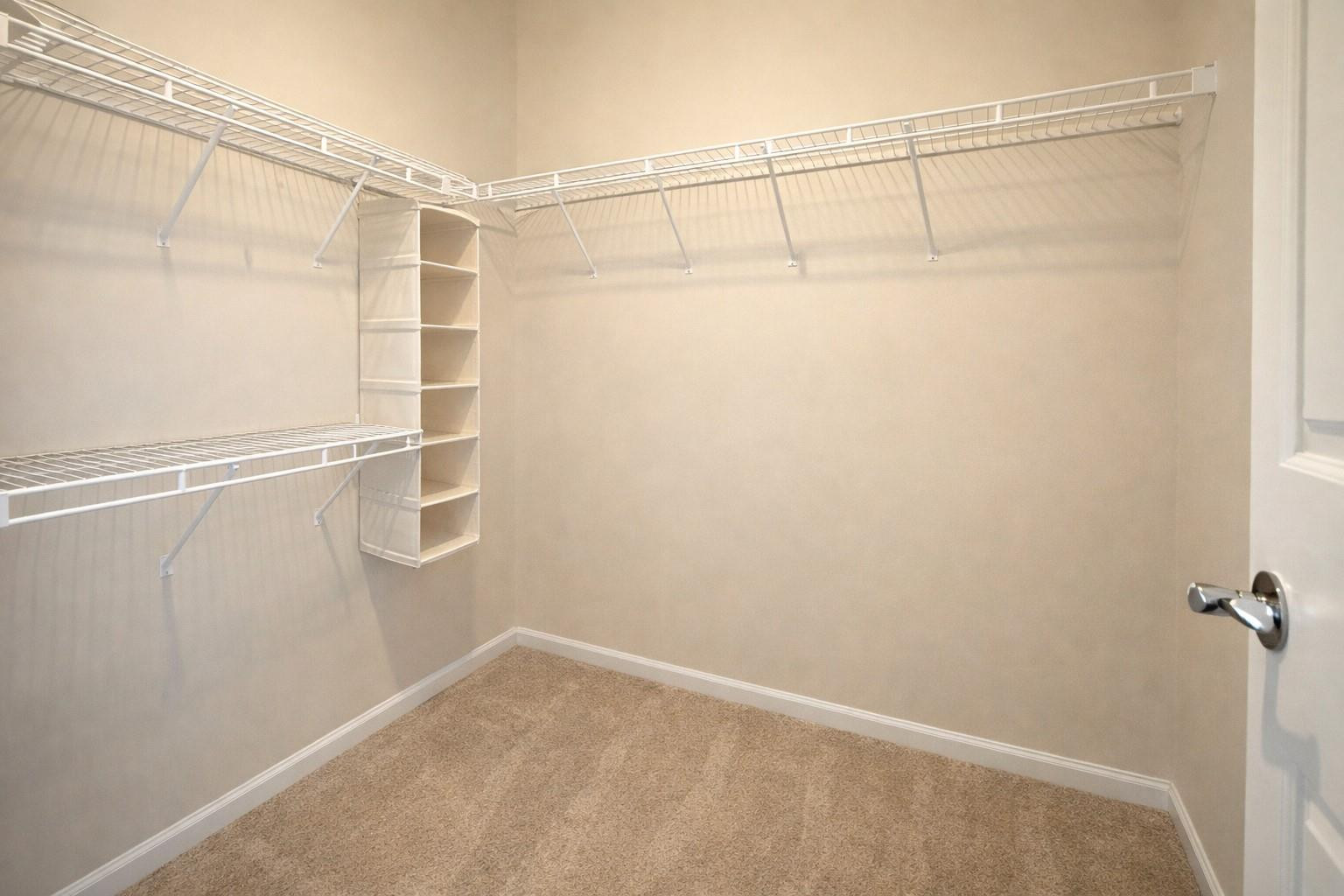 OAK TREE - Residential