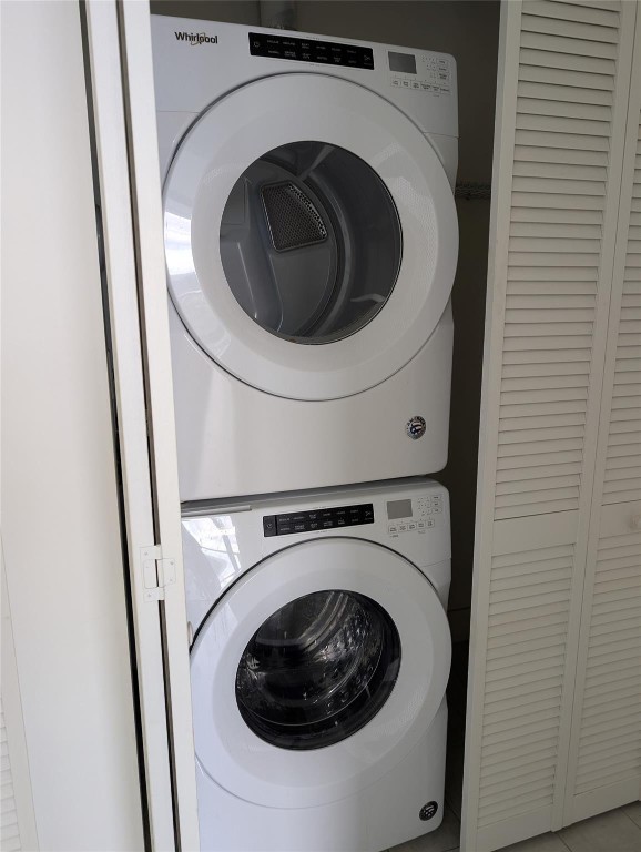 ONE METROPICA - Residential