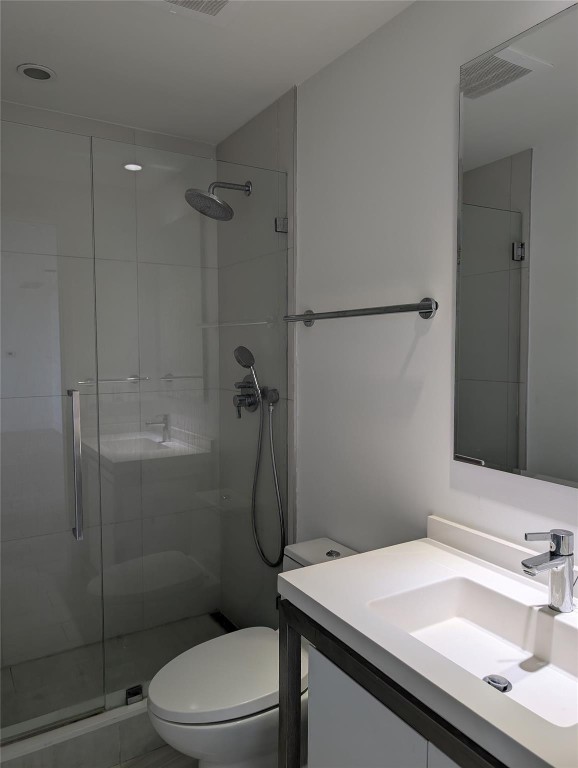 ONE METROPICA - Residential