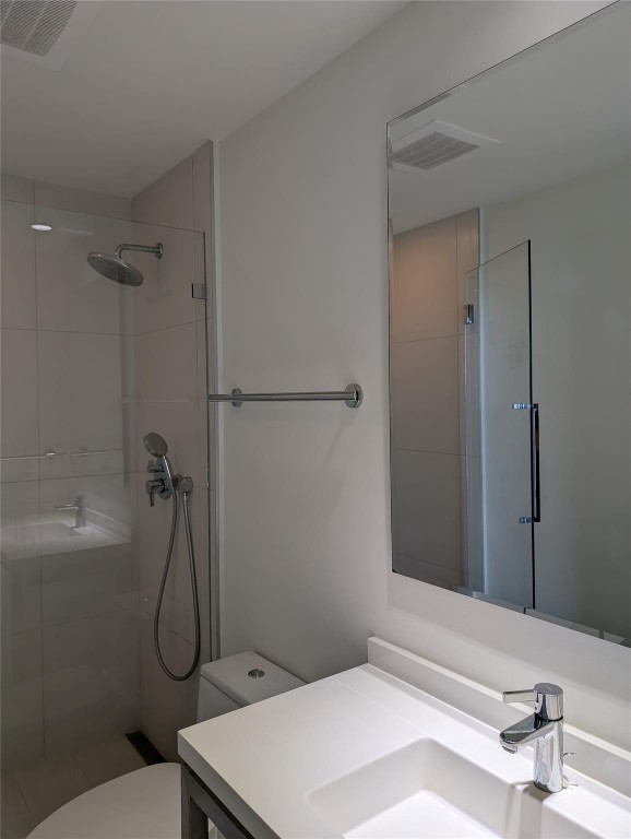 ONE METROPICA - Residential