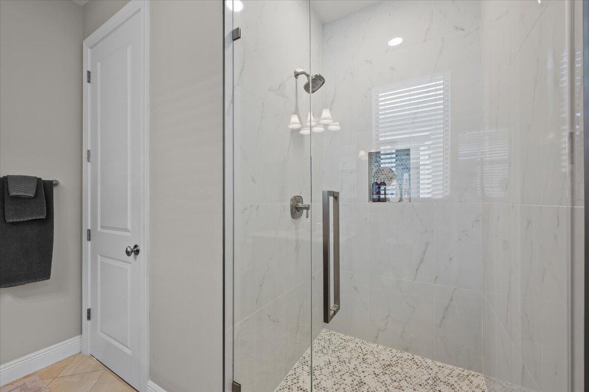 ALTON NEIGHBORHOOD 1 - Residential Lease