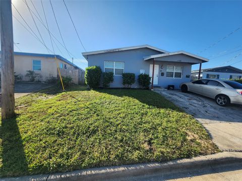 1133 W 28th St West Palm Beach FL 33404