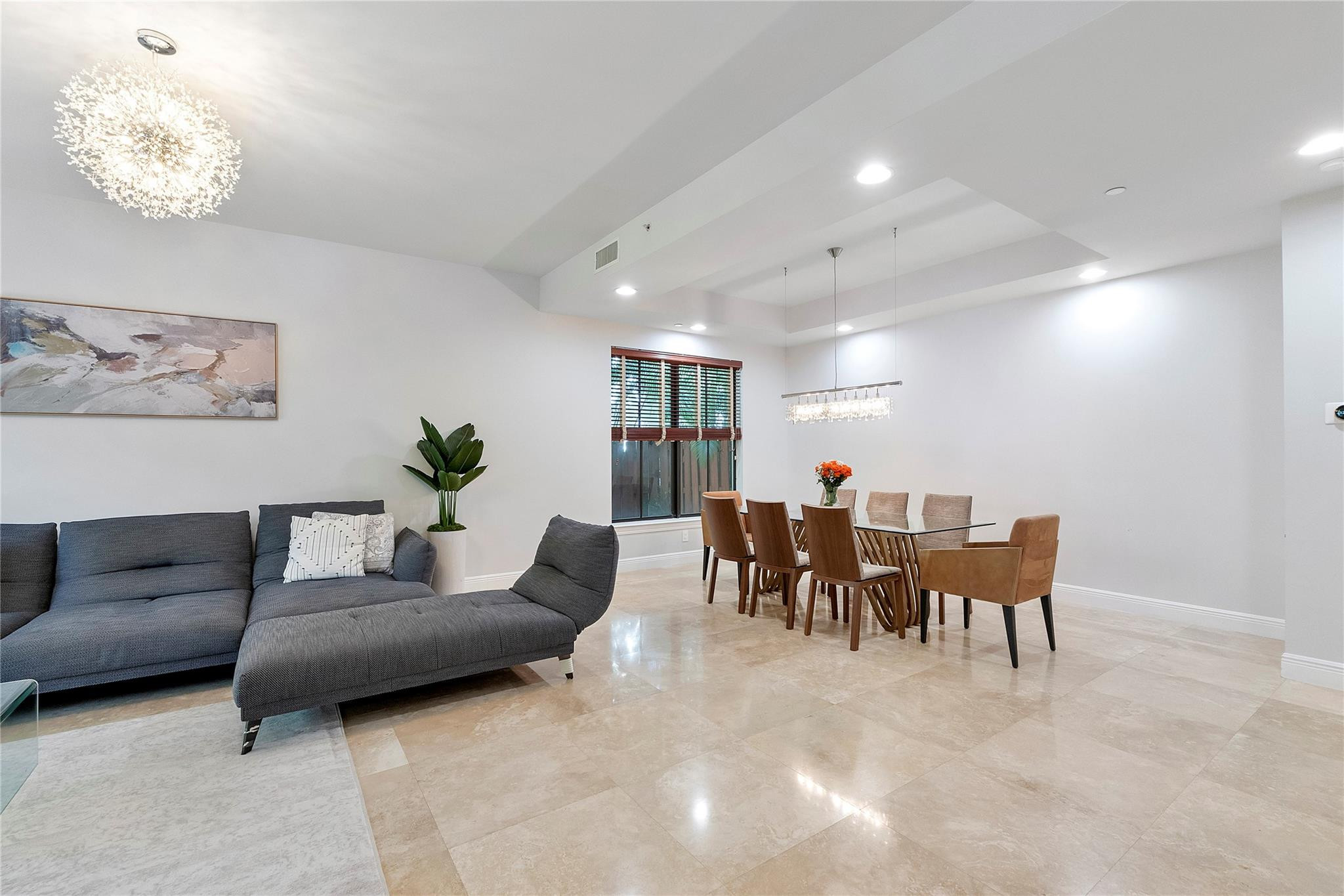 Courtyard Townhomes - Residential