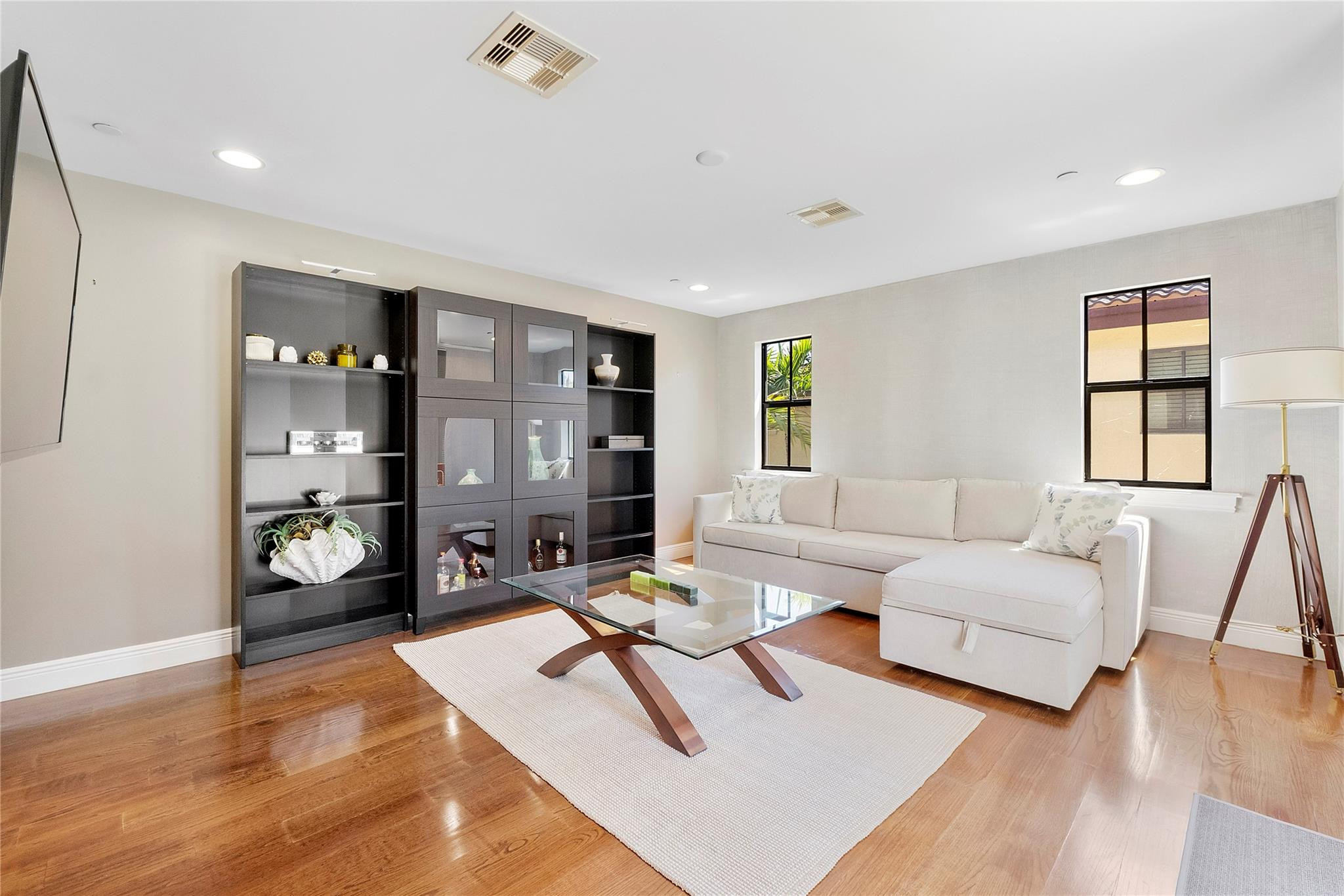 Courtyard Townhomes - Residential