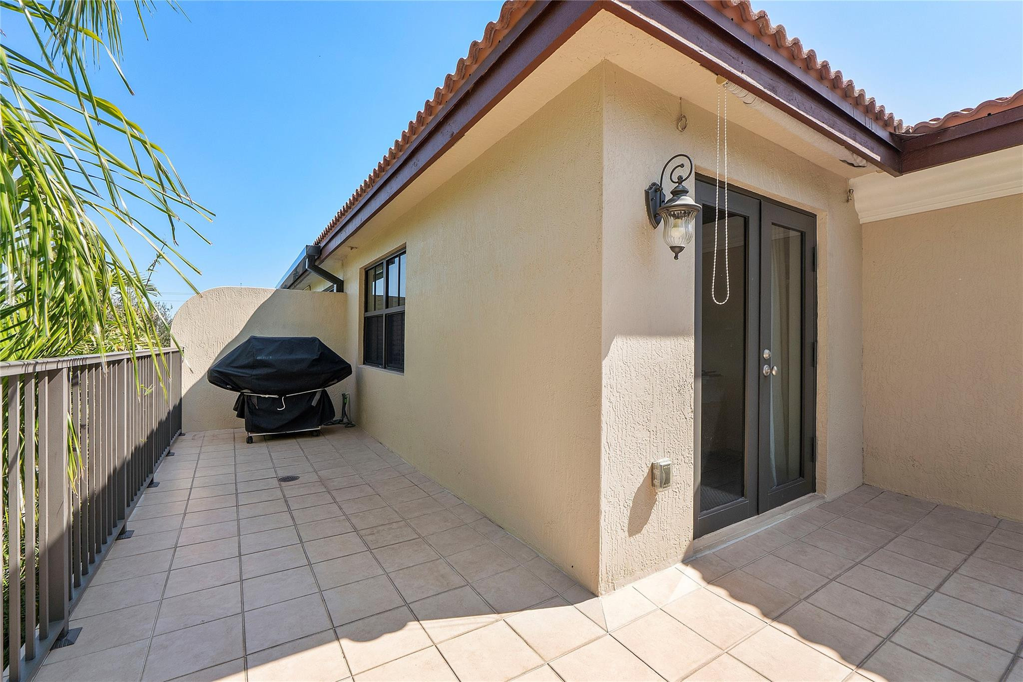 Courtyard Townhomes - Residential