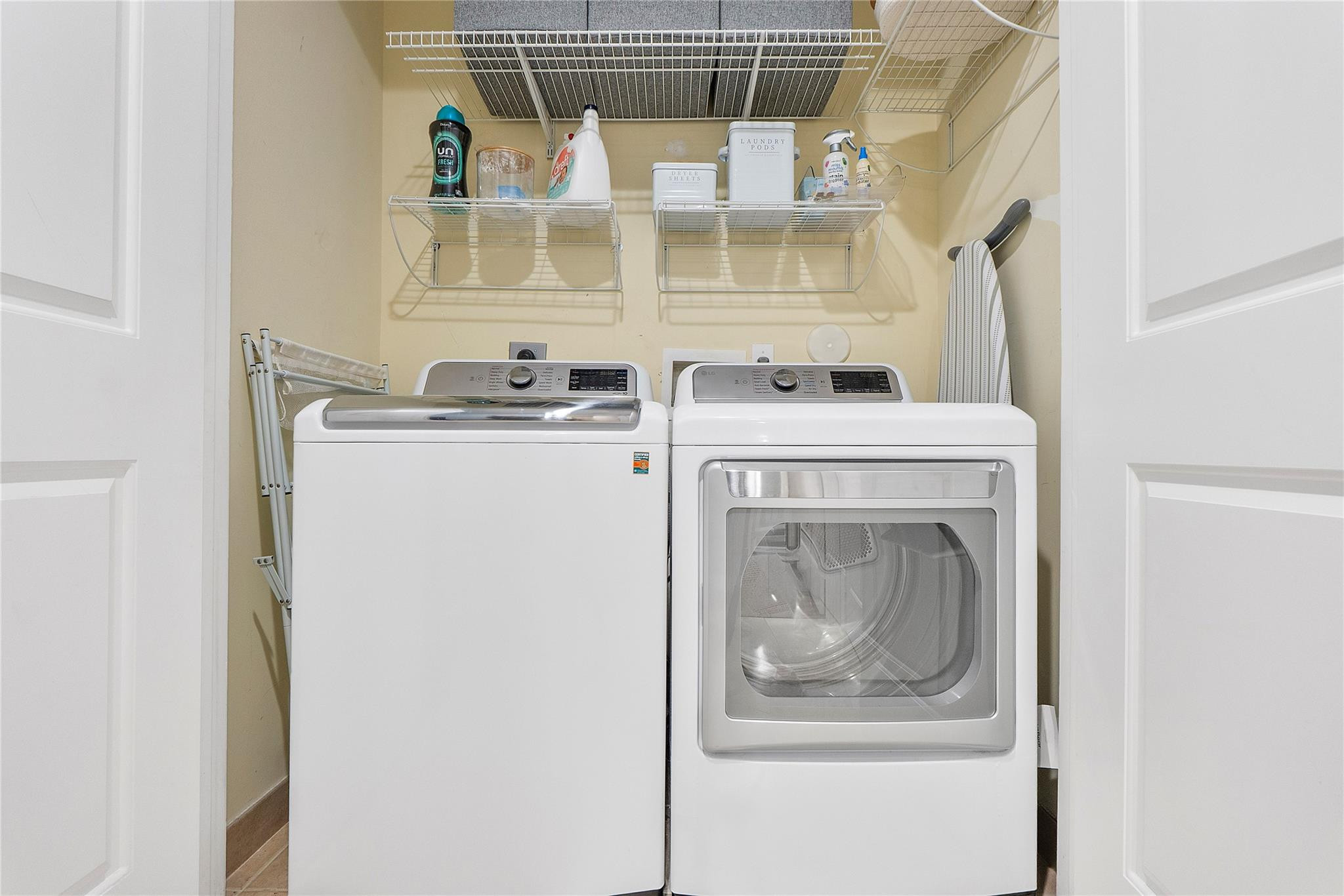 Courtyard Townhomes - Residential