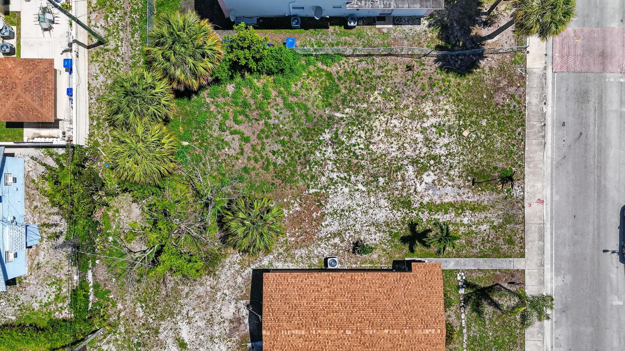 PLEASANT HEIGHTS - Land