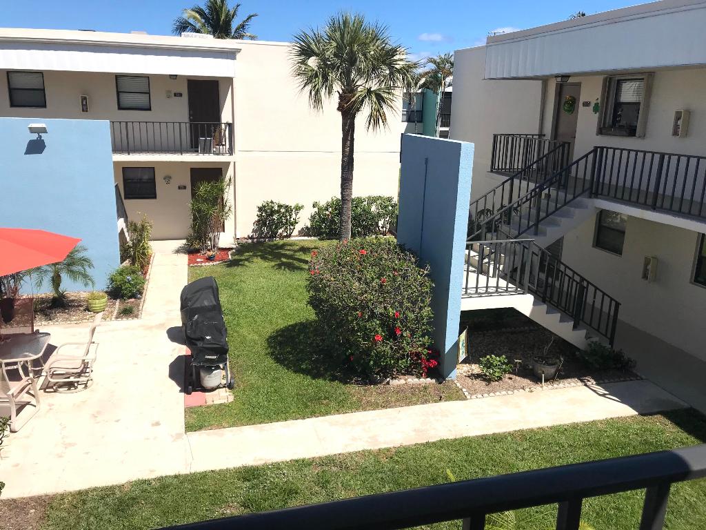 TOWN & COUNTRY ESTATES CONDO - Residential Lease