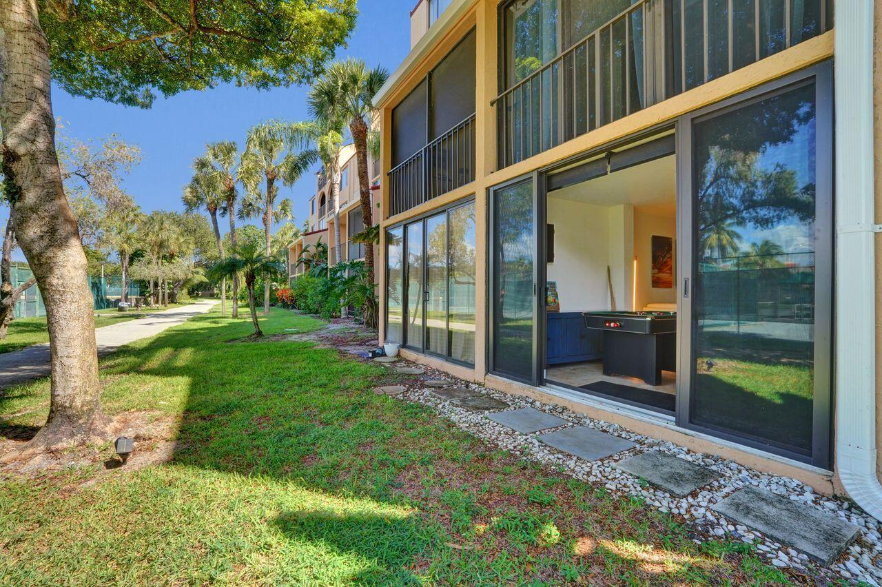 LAVERS DELRAY RACQUET CLU - Residential Lease