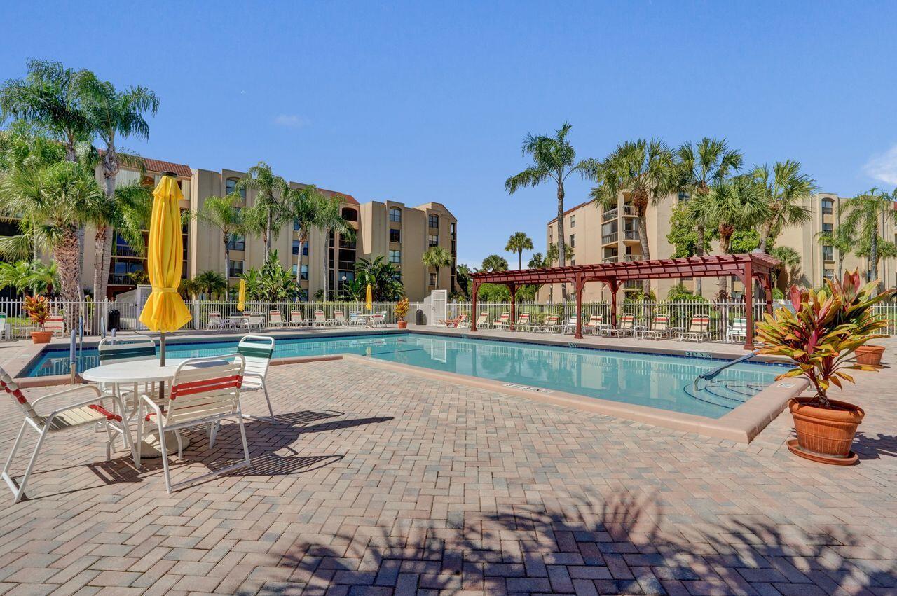 LAVERS DELRAY RACQUET CLU - Residential Lease