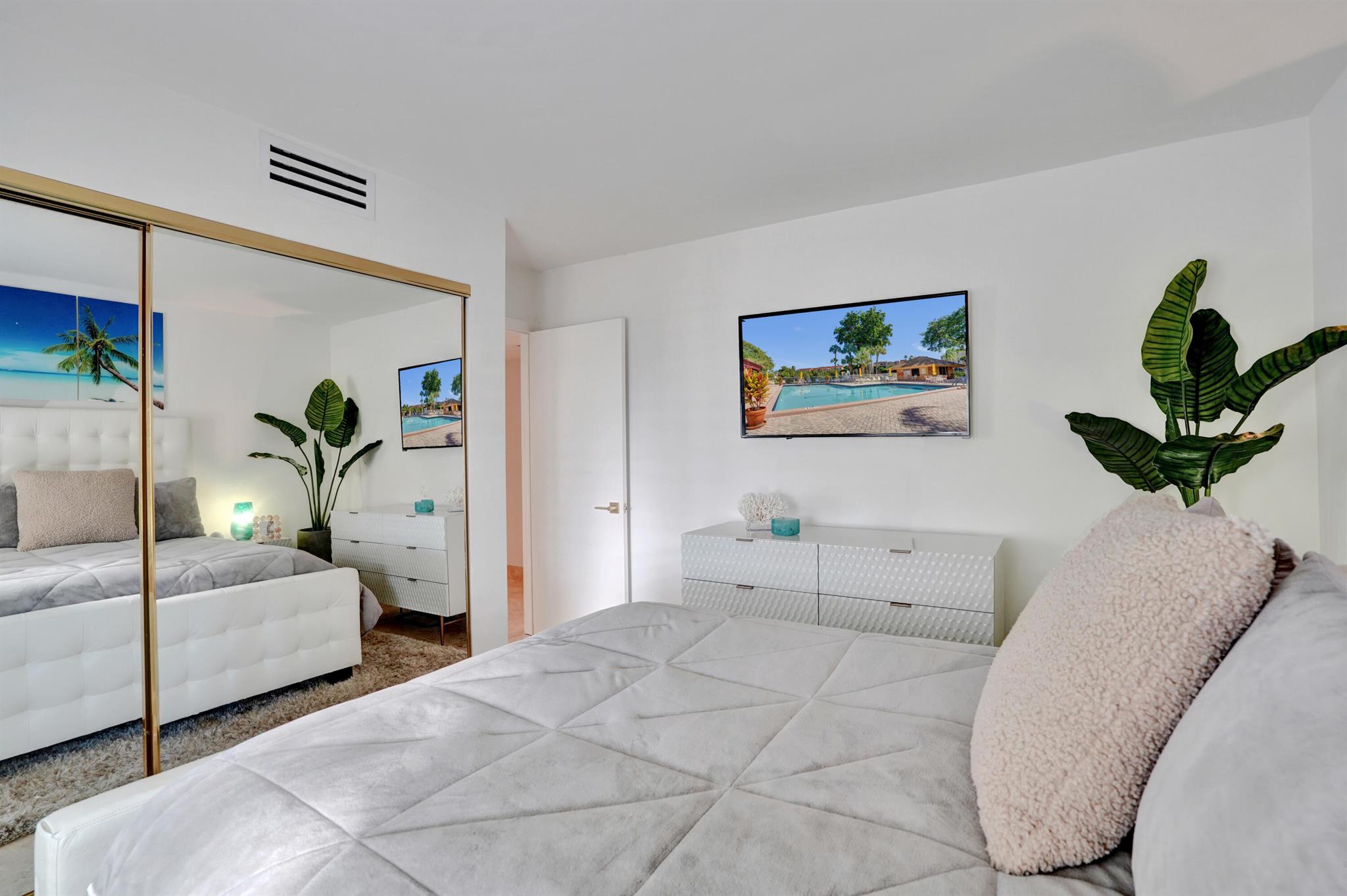 LAVERS DELRAY RACQUET CLU - Residential Lease