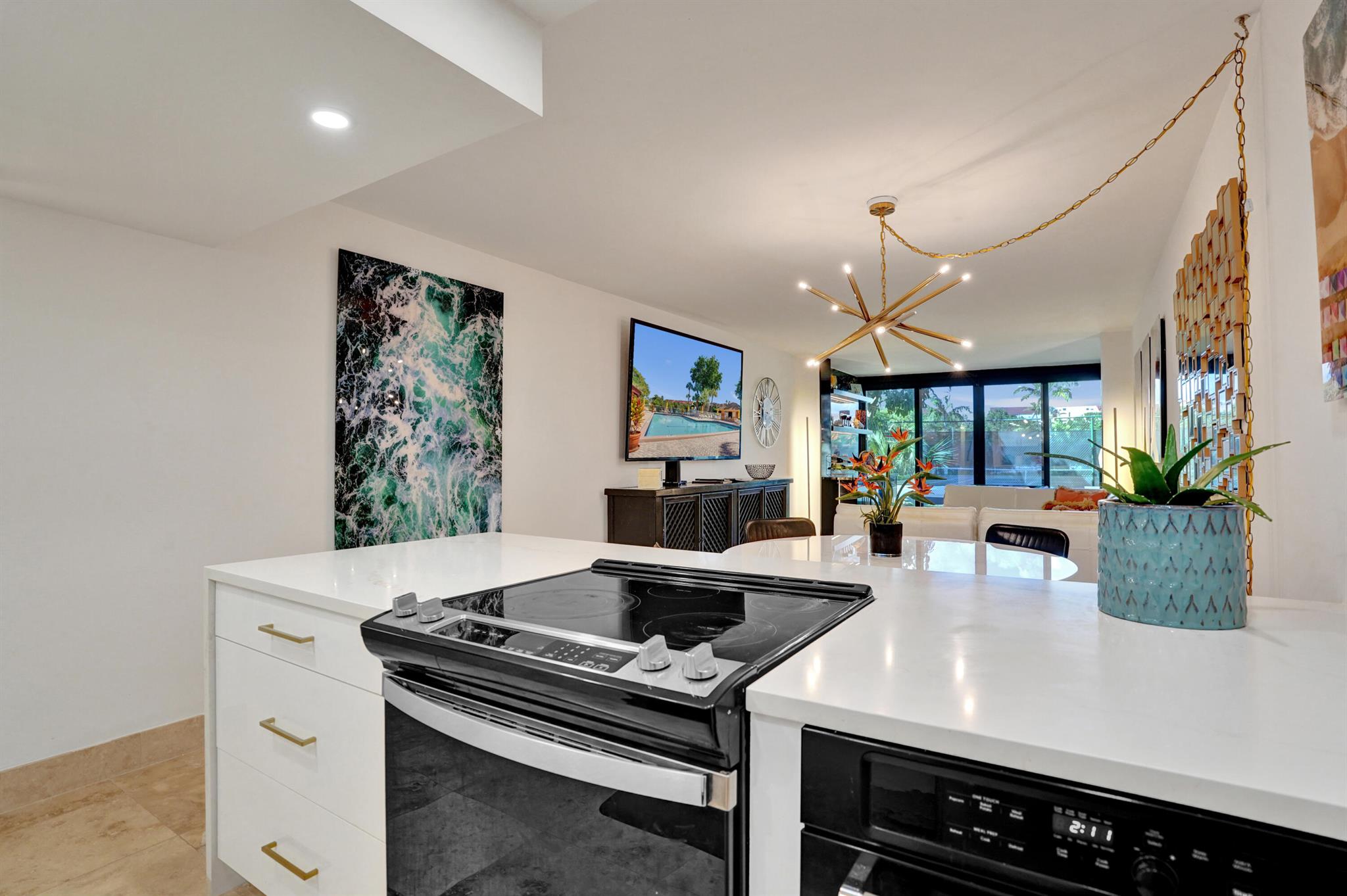 LAVERS DELRAY RACQUET CLU - Residential Lease