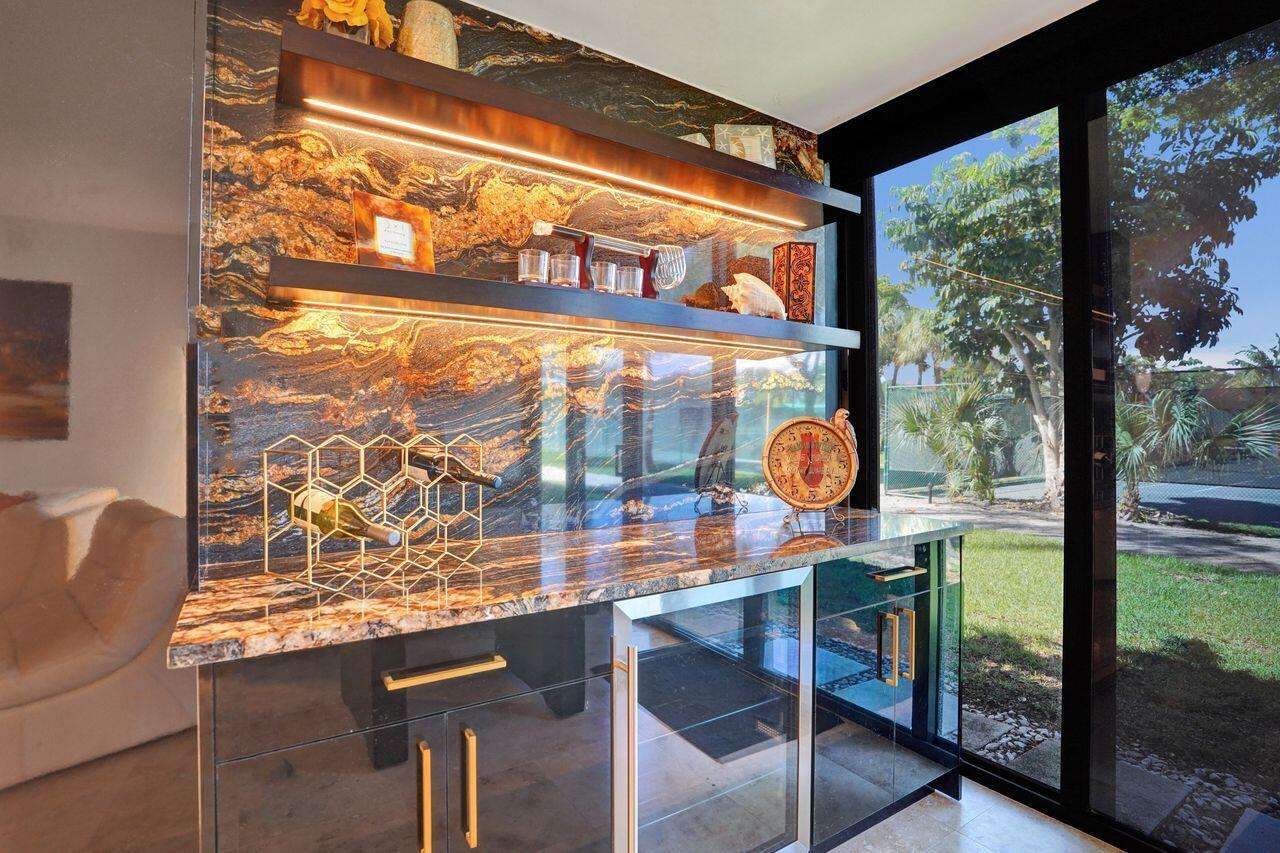 LAVERS DELRAY RACQUET CLU - Residential Lease