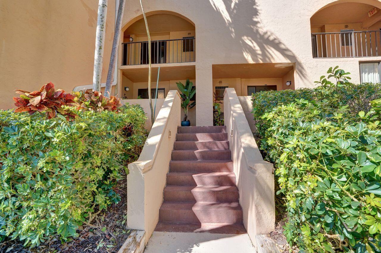 LAVERS DELRAY RACQUET CLU - Residential Lease