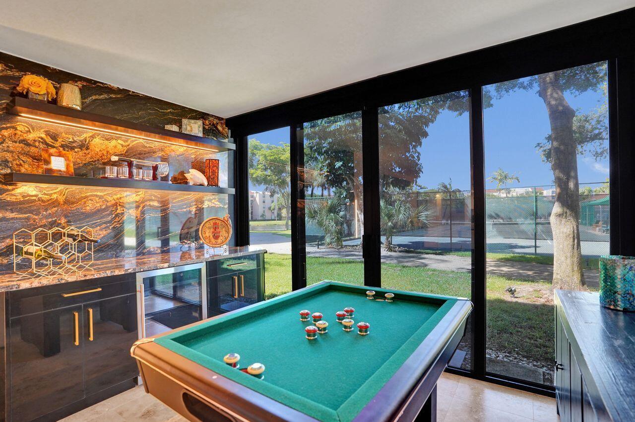 LAVERS DELRAY RACQUET CLU - Residential Lease