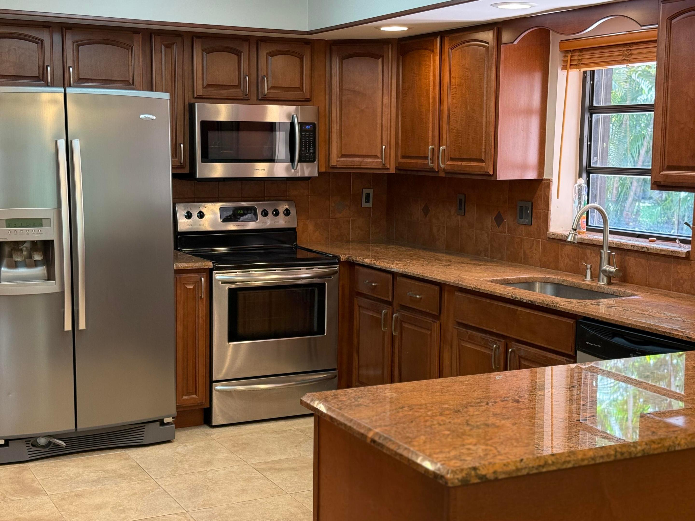 KNOB HILL SUB - Residential