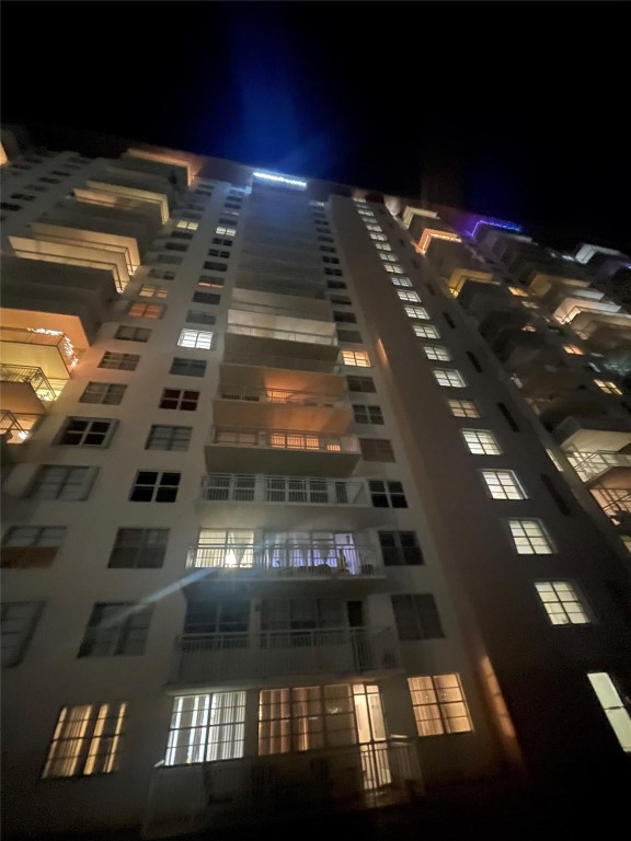 winston towers - Residential