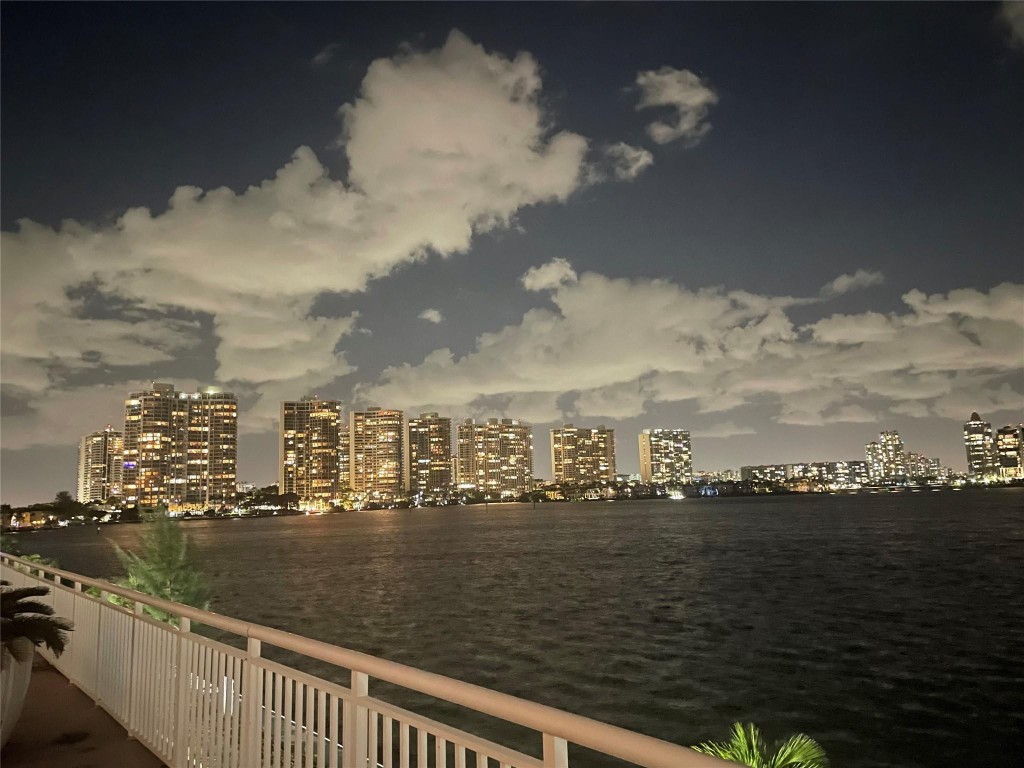 winston towers - Residential