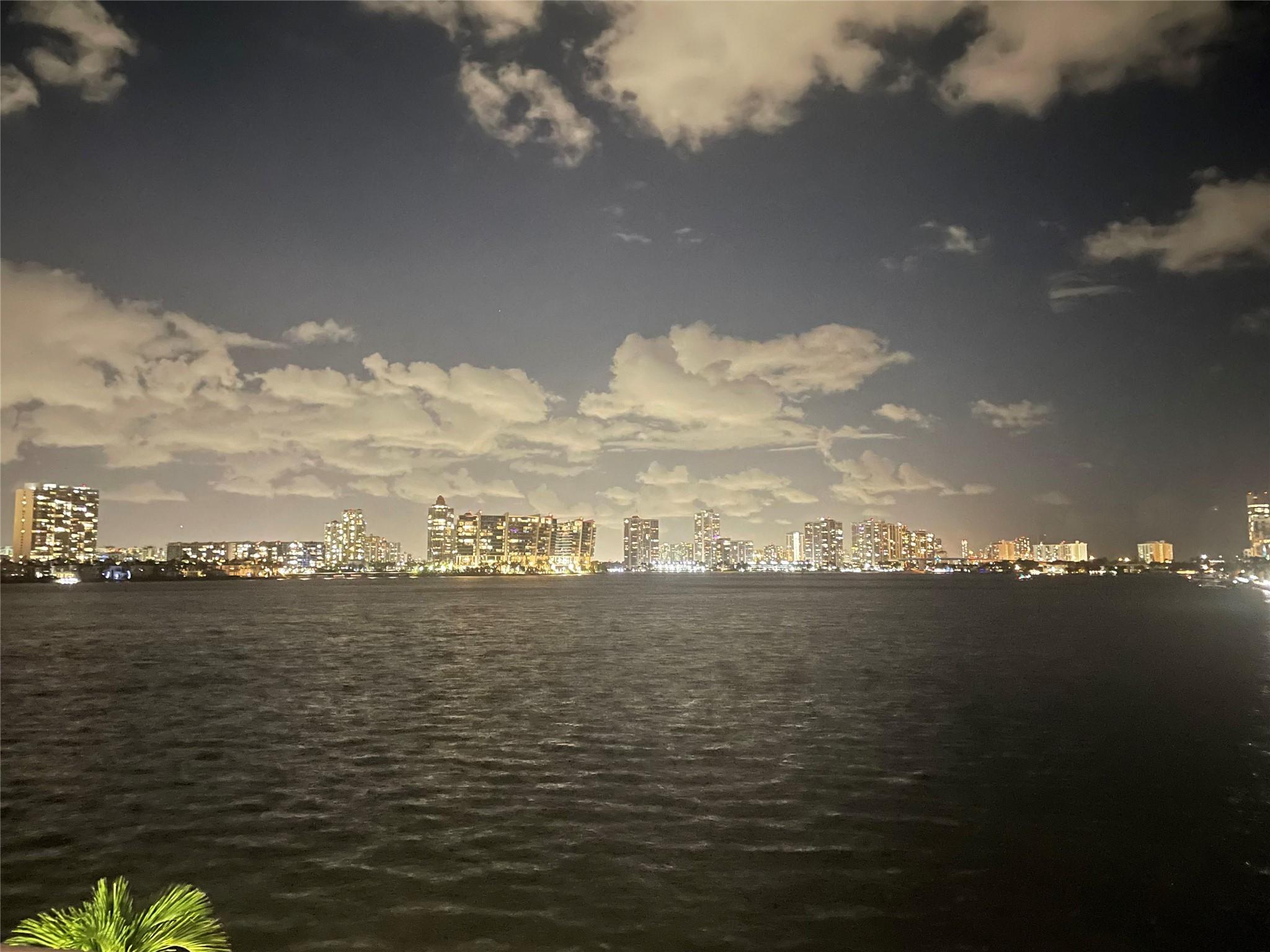 winston towers - Residential