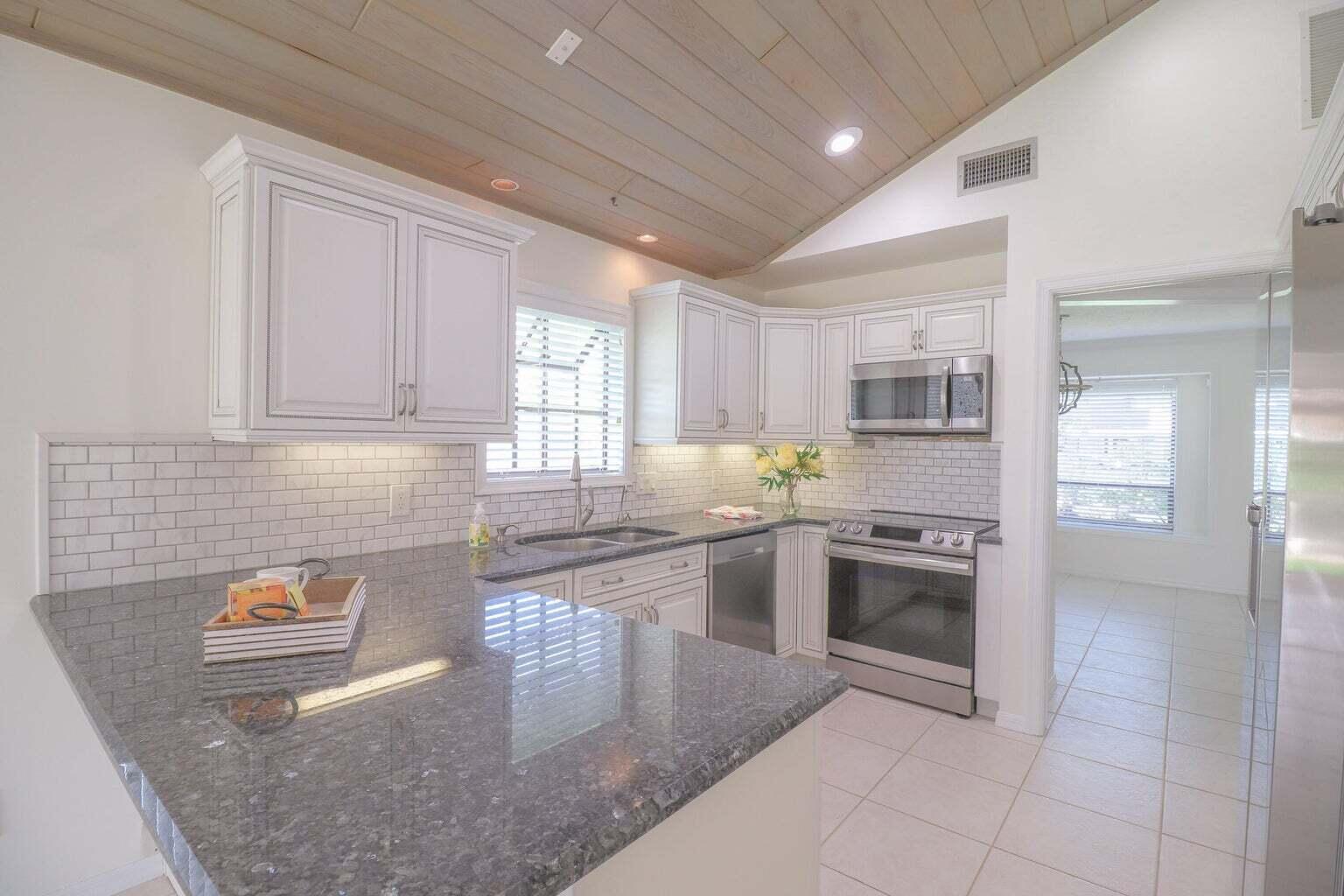 SEAGATE HARBOR - Residential Lease