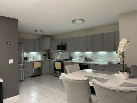 113 Lake Pince Circle C-1 Greenacres FL 33463