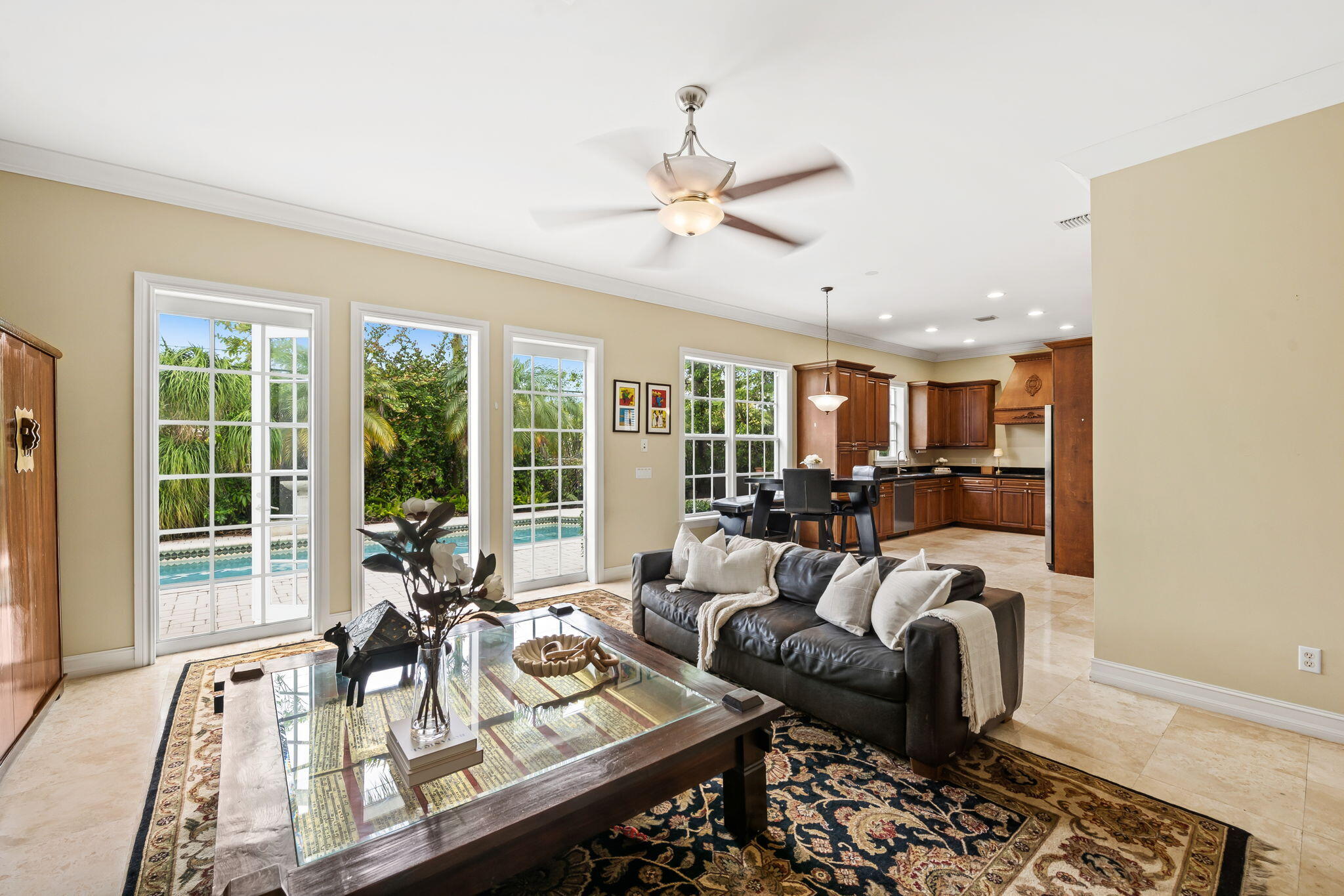 RIVER OAKS - Residential