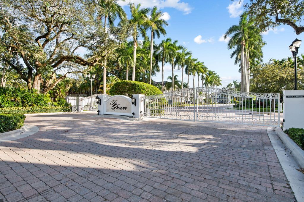 Photo of 1421 SW 20th Court, Fort Lauderdale, FL 33315 (MLS # B26018609)