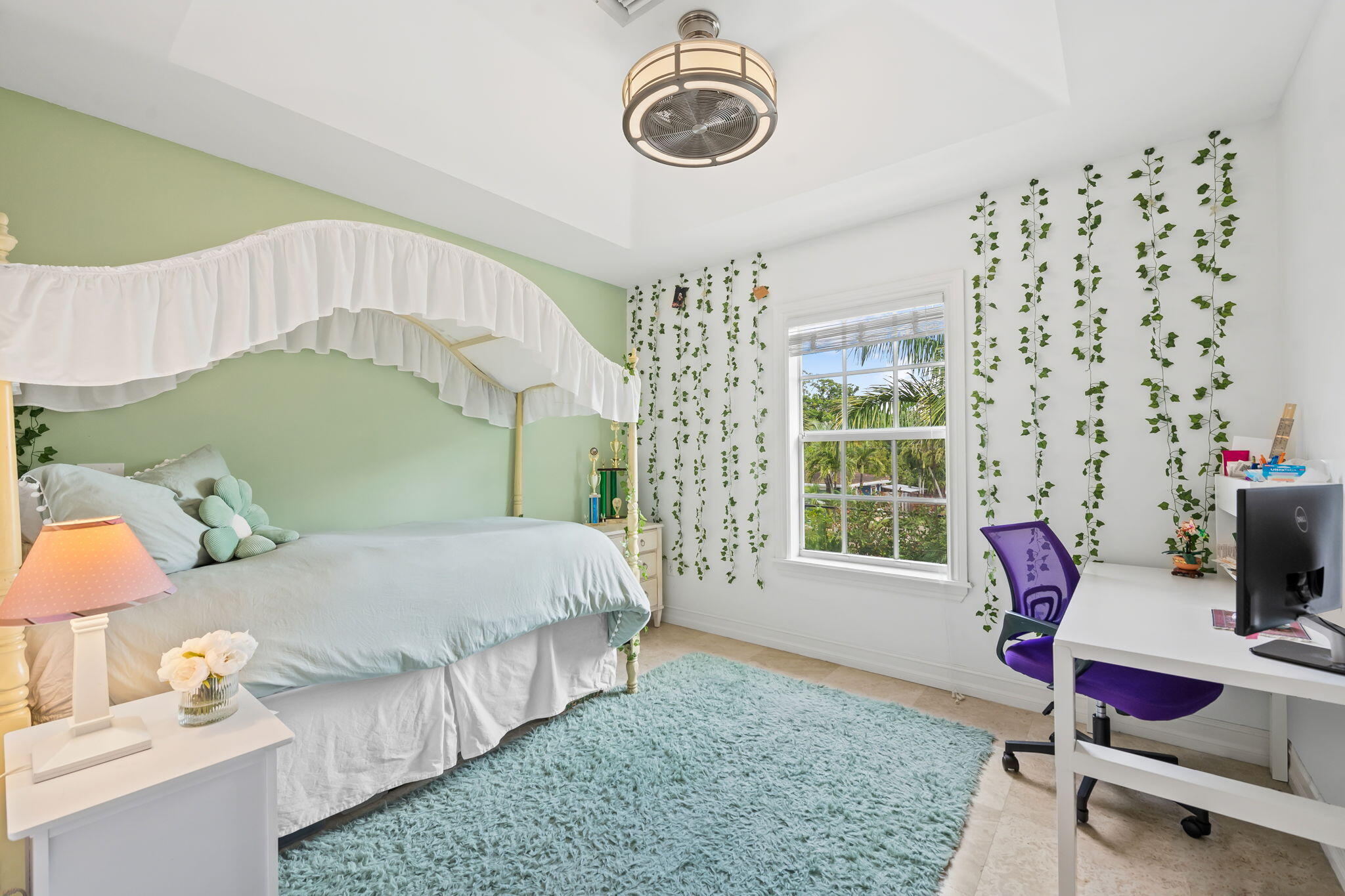 RIVER OAKS - Residential