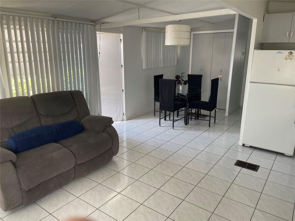 Photo of 812 SW 1ST Court, Hallandale Beach, FL 33009 (MLS # B26074172)