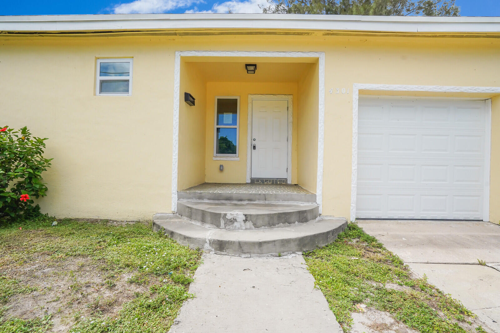 View photos, virtual tours, details... 4301 Pinewood Avenue