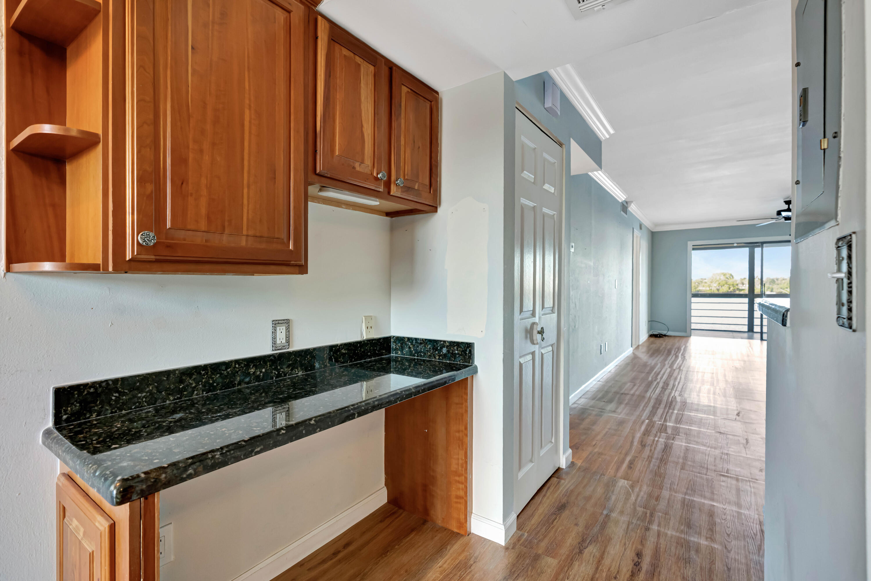 NORTHLAKE CONDO - Residential