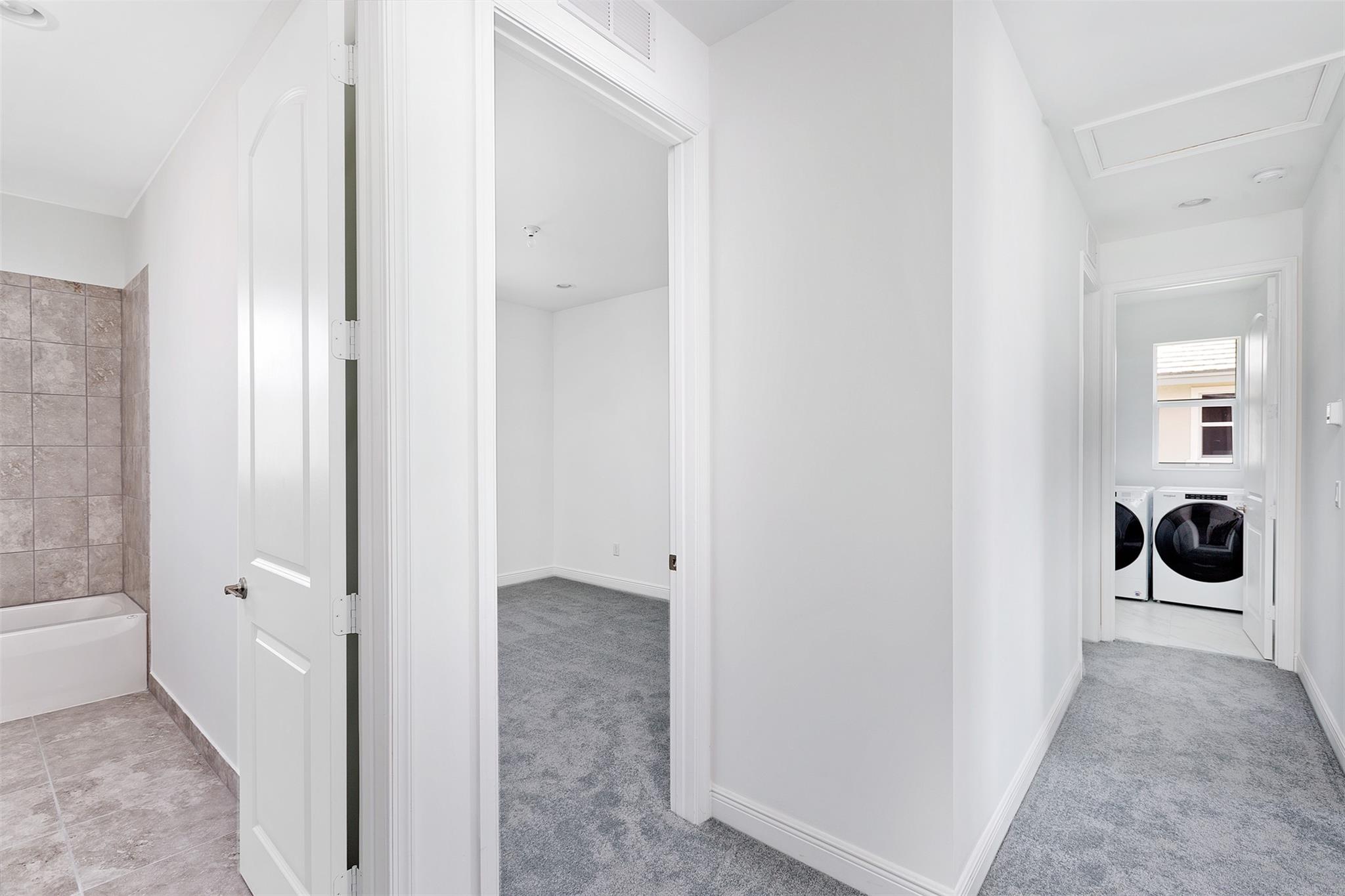 IN THE PINES - Residential Lease