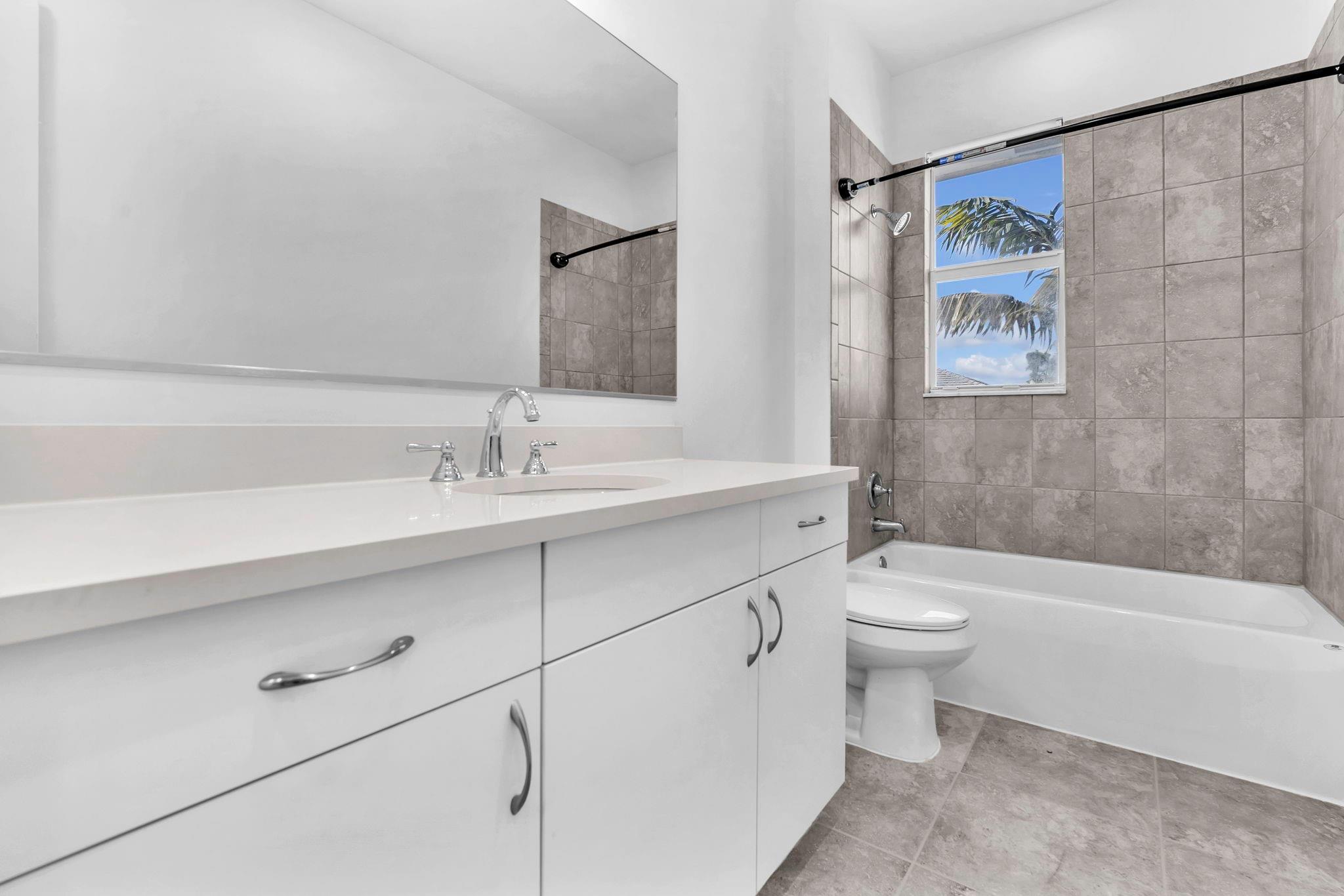 IN THE PINES - Residential Lease