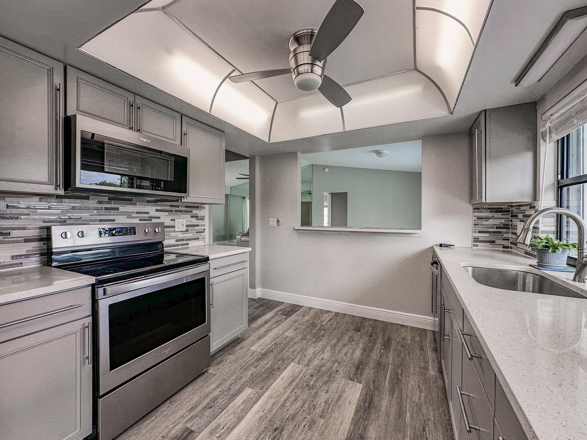 PORT ST LUCIE SECTION 40 - Residential