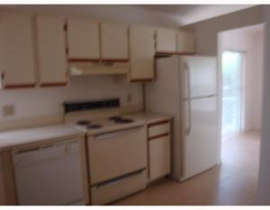 PALM CLUB - Residential Lease