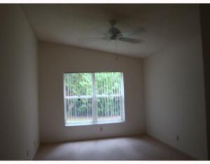 PALM CLUB - Residential Lease