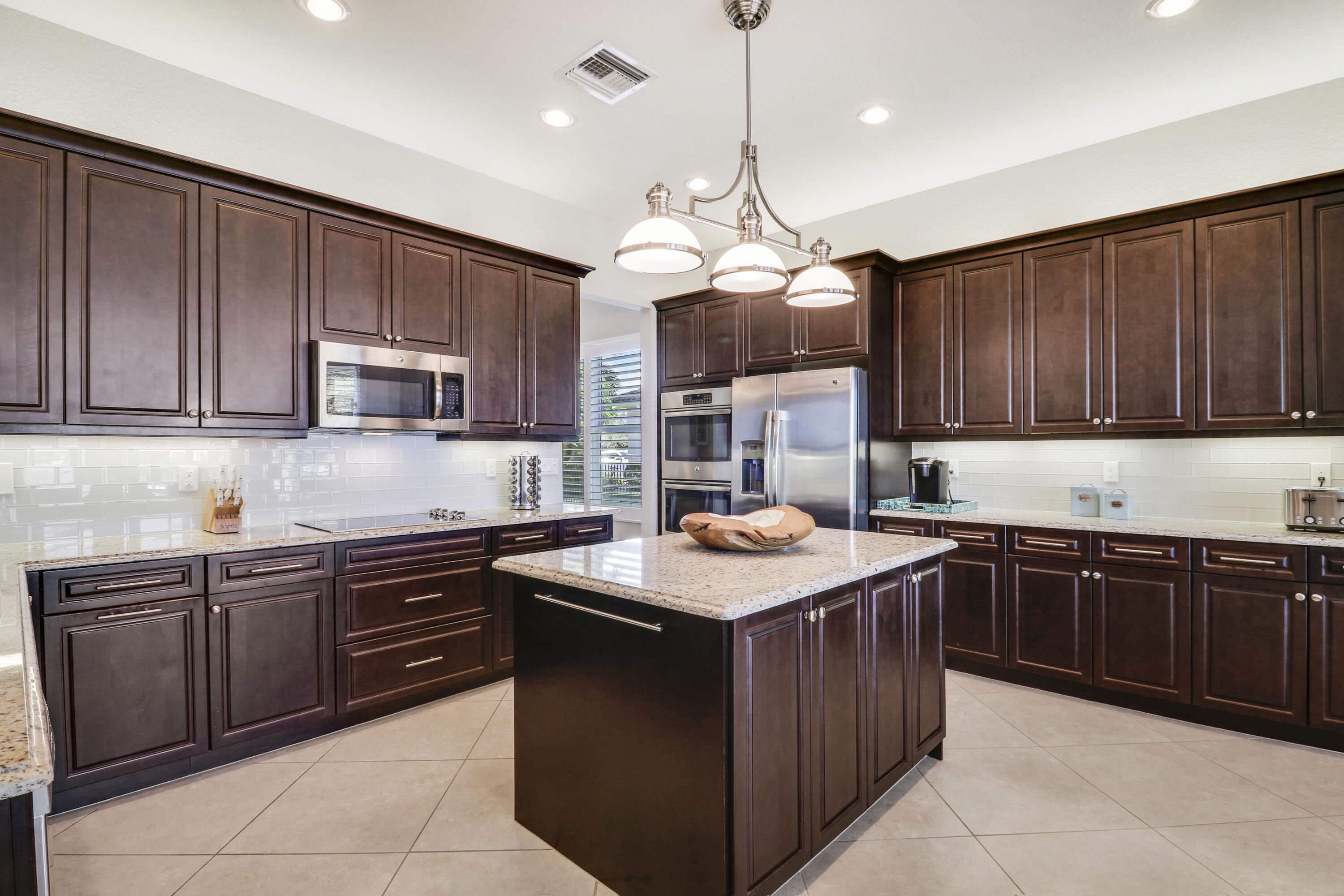 7754 Maywood Crest Drive