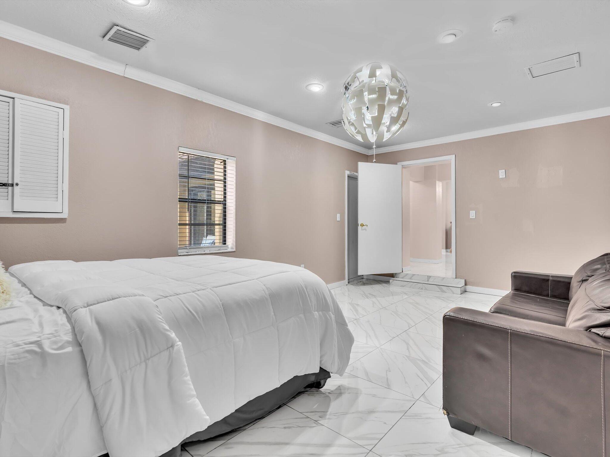 SKY LAKE VILLAS FIRST ADDN TO - Residential