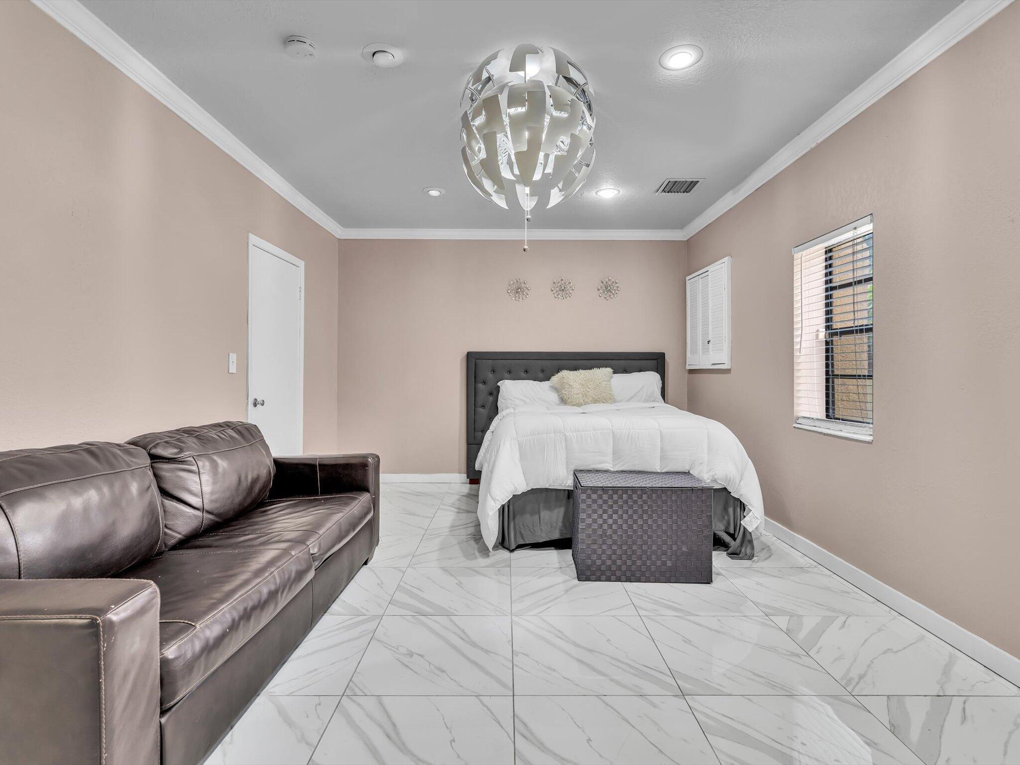 SKY LAKE VILLAS FIRST ADDN TO - Residential