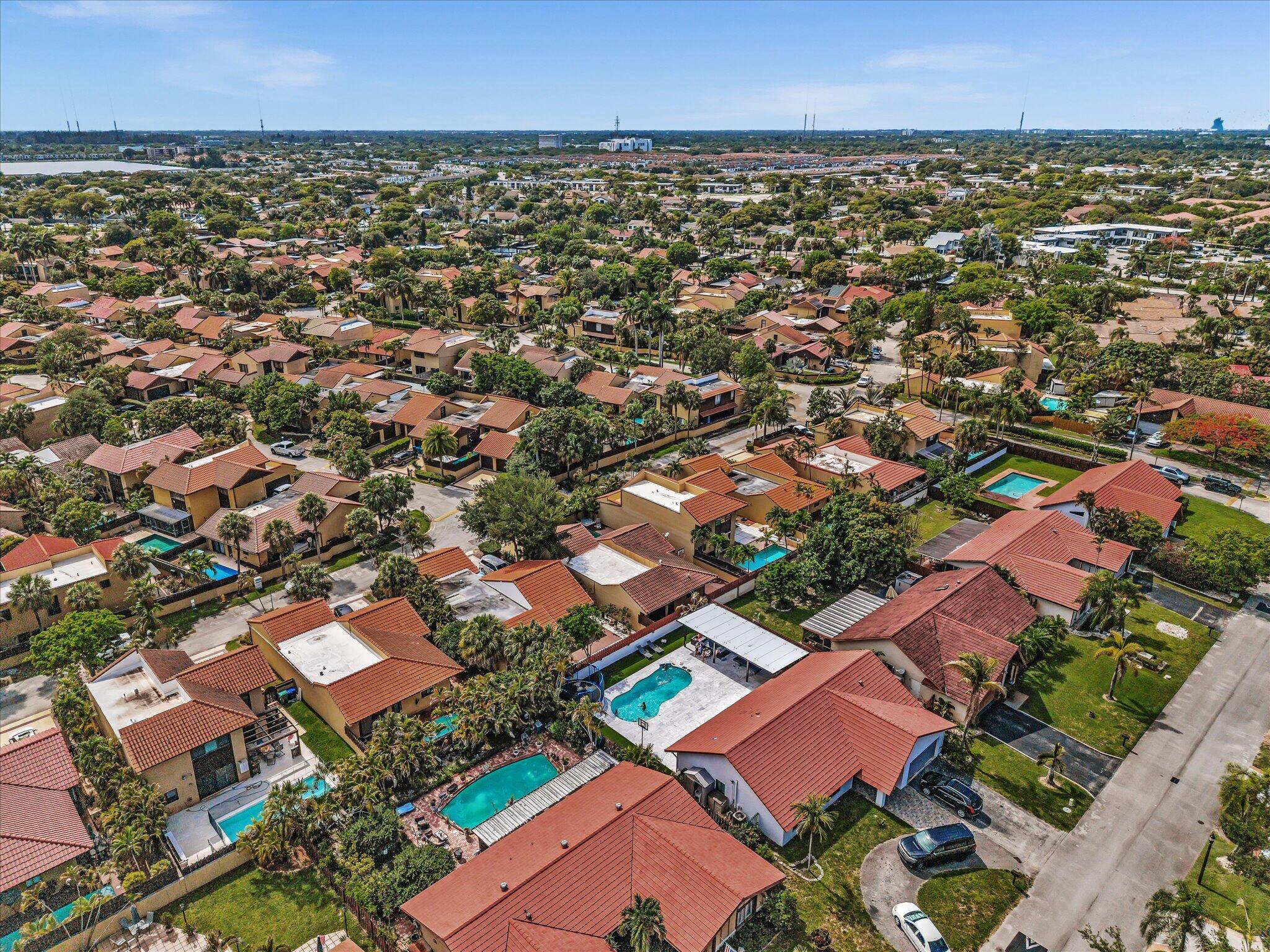 SKY LAKE VILLAS FIRST ADDN TO - Residential