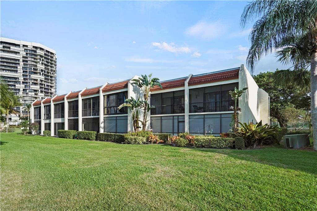 LANDS OF THE PRESIDENT - Residential