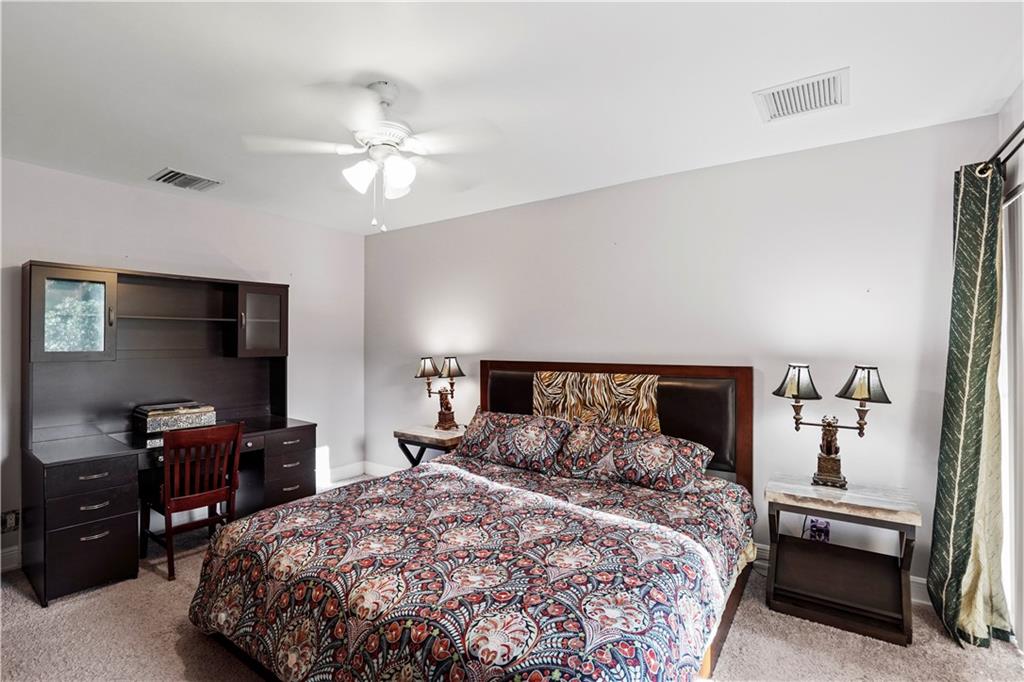 LANDS OF THE PRESIDENT - Residential