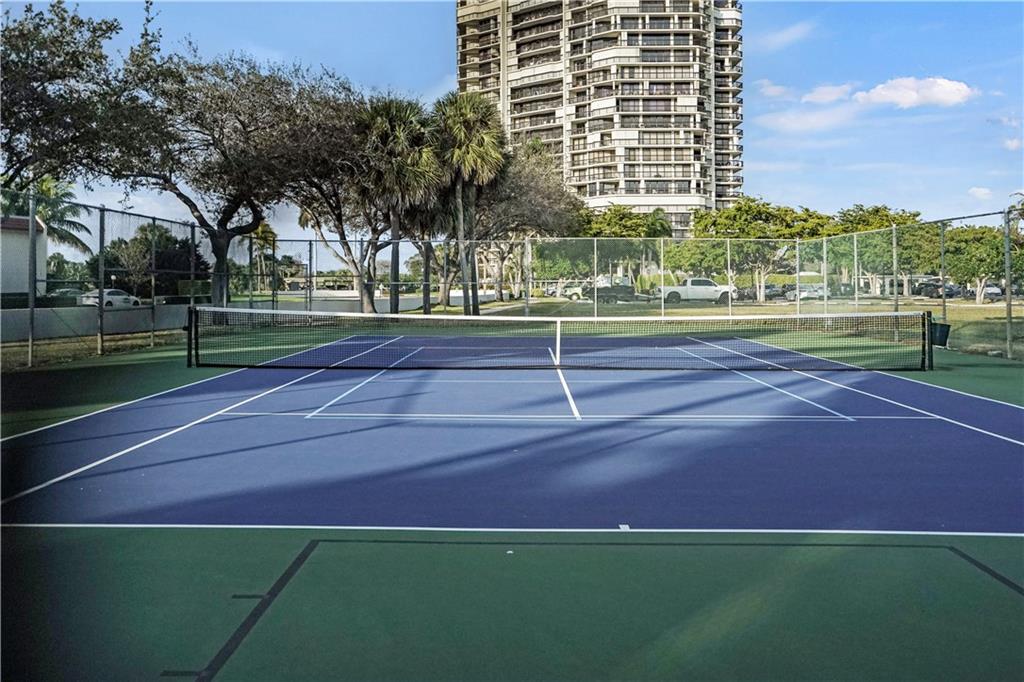 LANDS OF THE PRESIDENT - Residential